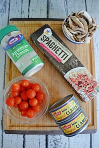 Ingredients for making Linguini and Clams.