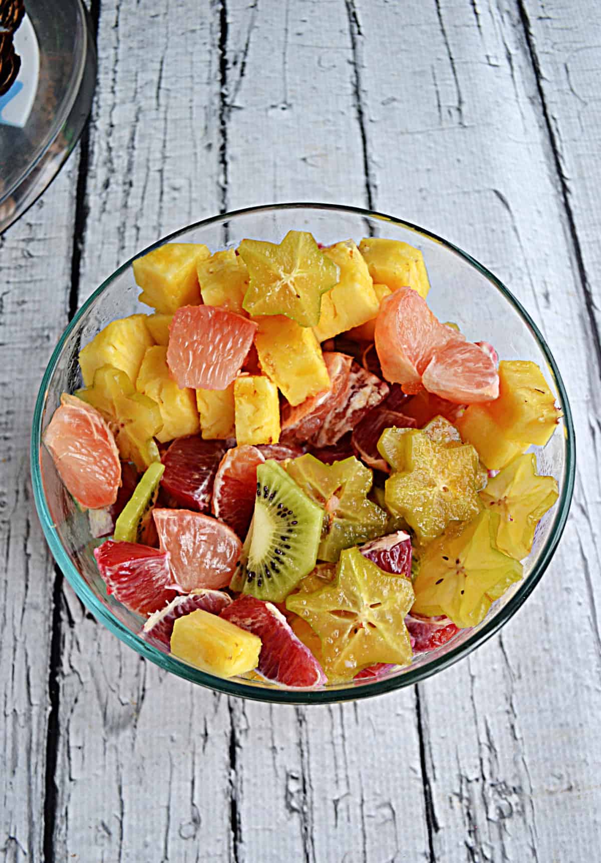 A bowl of mixed fruit.