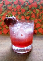 Sip on a Cherry Bramble Smash this summer!