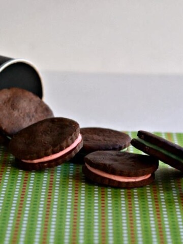 Dark Chocolate Mint Sandwich Cookies