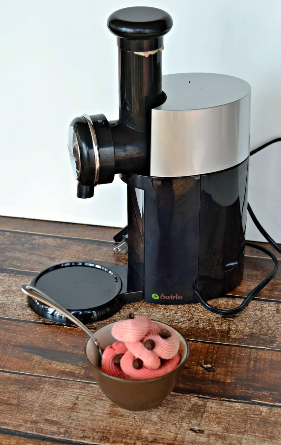 Big Boss Swirlio Frozen Fruit Dessert Maker HezziD's Books and Cooks