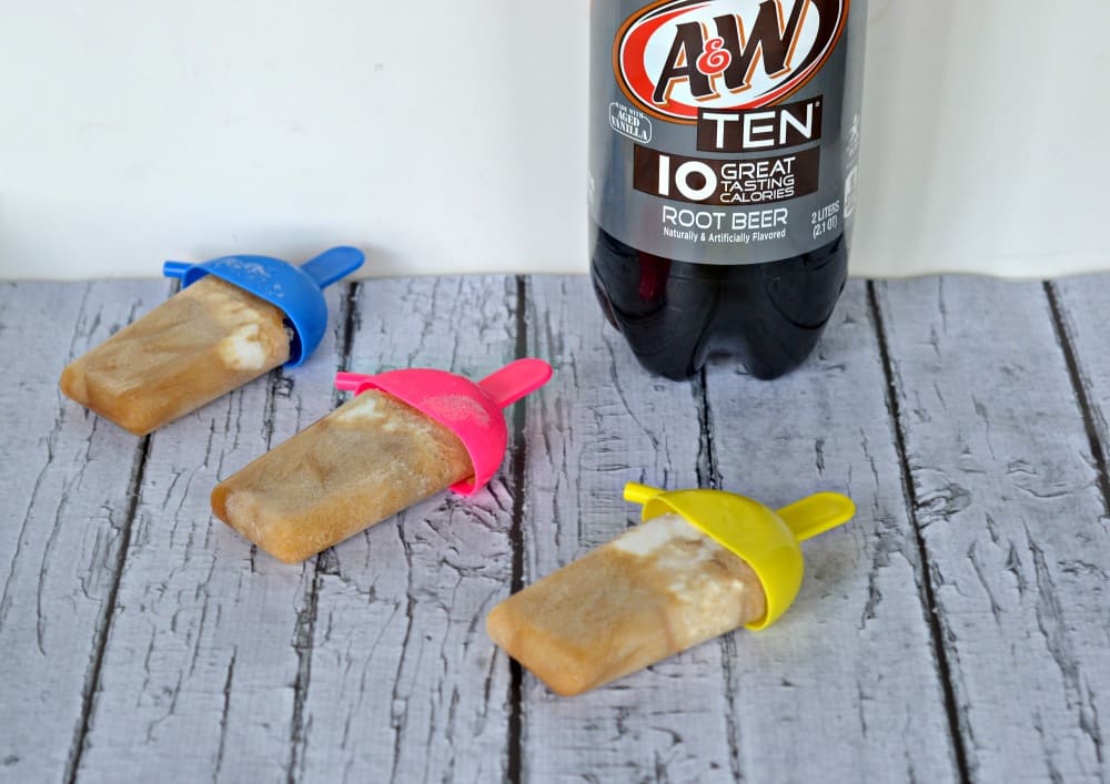 Delicious Root Beer Float Pops are perfect for summer!