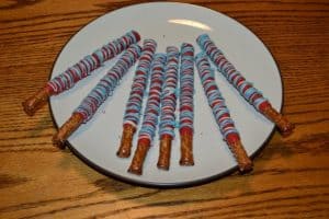 Red, white, and blue chocolate covered pretzels! | Hezzi-D's Books and Cooks