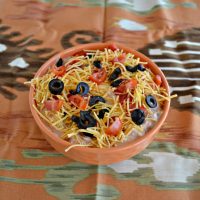 Taco Dip is a quick and easy appetizer that everyone will love!