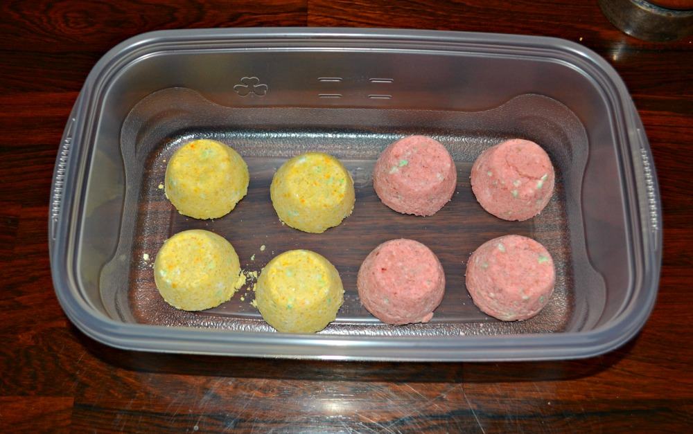 DIY Bath Bombs are great holiday gifts!
