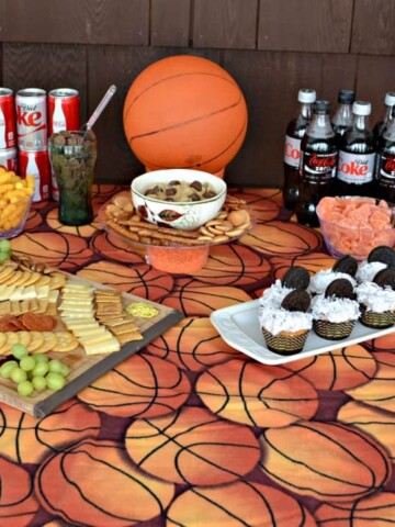 Host your own Basketball Party with these simple steps and easy to make recipes