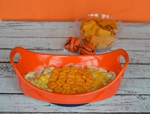 Cheesy Chicken Ranch Dip with Cheez-It Crunch'd is a delicious basketball snack