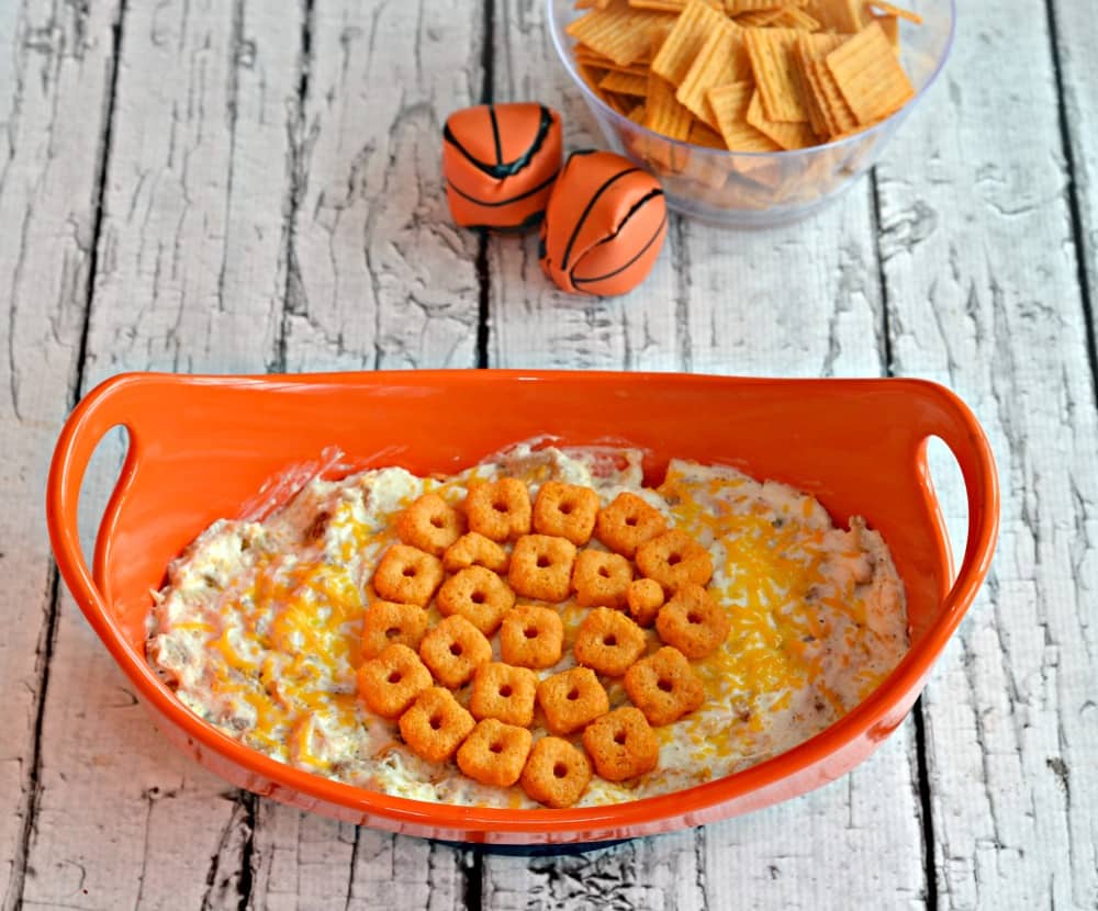 Tasty and delicious Cheesy Chicken Ranch Dip