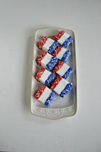 Red, White, and Blue Chocolate Covered Marshmallows are easy to make and taste delicious!