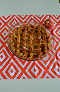 Bourbon and Brown Sugar Peach Pie is juicy and delicious!
