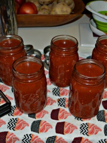 Have extra tomatoes? Why not make Pizza Sauce!