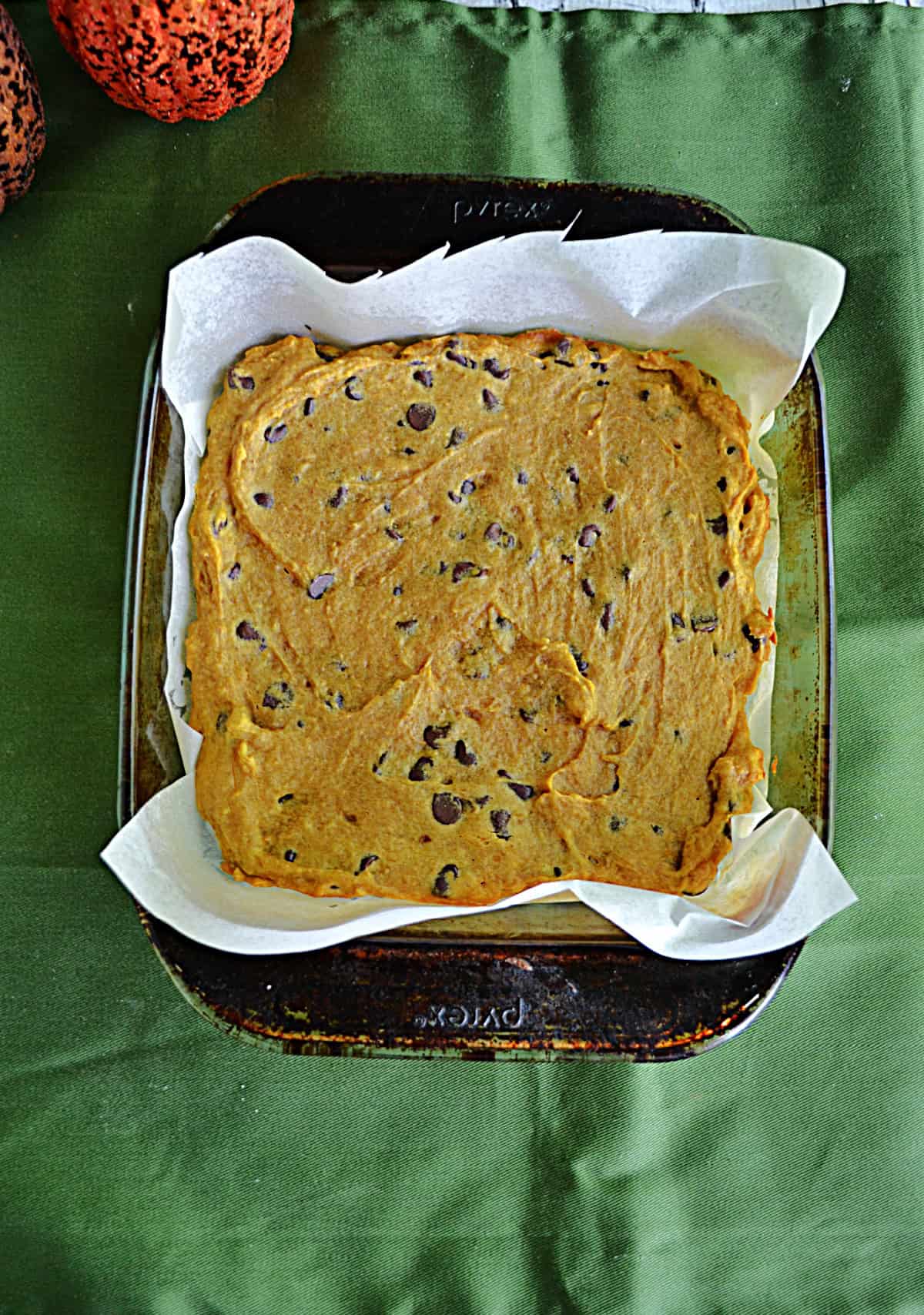 A pan of pumpkin bars.