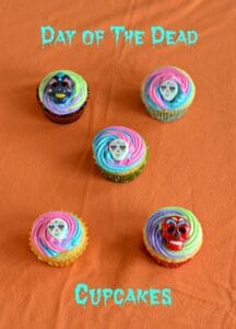 Make these fun and colorful Sugar Skull Cupcakes for the Day of the Dead