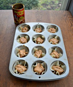 Love chili cheese dip but hate the mess? Make them portable with these Chili Cheese Bean Dip Cups!