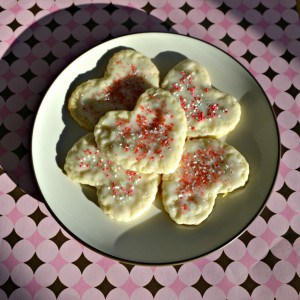 Give these Happy Heart lemon Cookies for Valentine's Day
