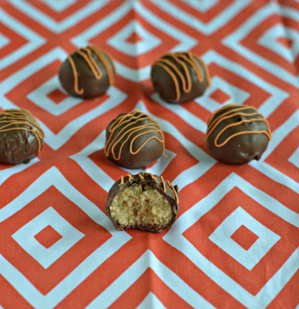 Bite into these easy but delicioous Peanut Butter Truffles!