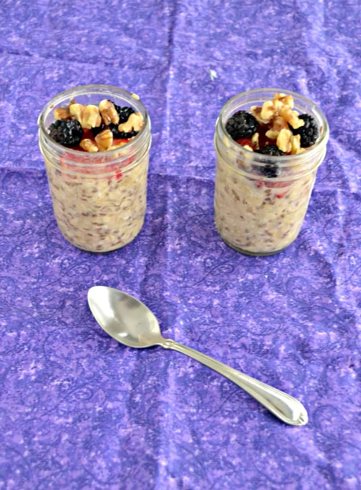 Make your breakfast the night before with these easy Overnight Oats with nuts and berries
