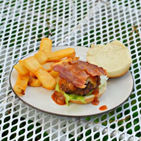 These Bourbon BBQ Bacon Burger Sliders are one of my favorite new gourmet burgers! The homemade sauce definitely makes these burgers winners!