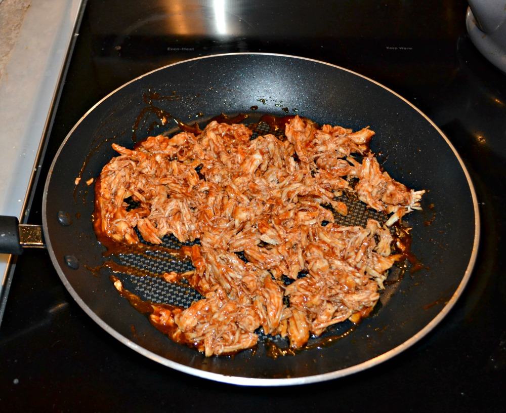 Make quick shredded BBQ Chicken in a skillet!