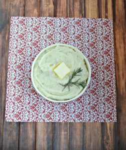 Love these creamy Rosemary Mashed Potatoes