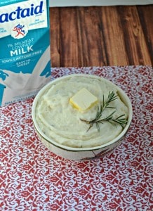 Need a delicious side dish that is "tummy trouble" free? Try my delicious Rosemary Mashed Potatoes made with Lactaid milk!