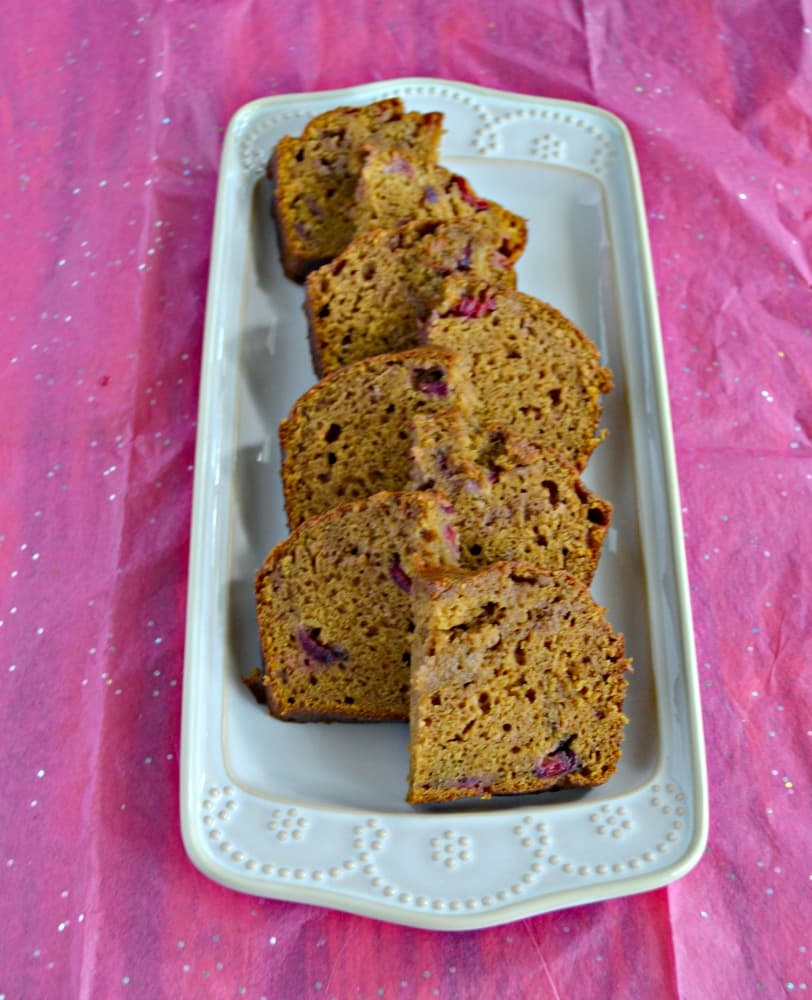 Looking for a tasty dessert to go with coffee? This Spiced Pumpkin Cranberry Bread is easy to make and delicious!