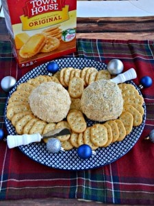 The holidays are coming and I have two easy Cheddar Cheese Ball Recipes