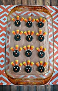 Looking for a fun Thanksgiving dessert? try these tasty Turkey Brownies!