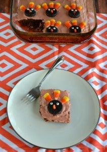 Kids want to help with Thanksgiving dessert? Let them help decorate these fun Turkey Brownies!