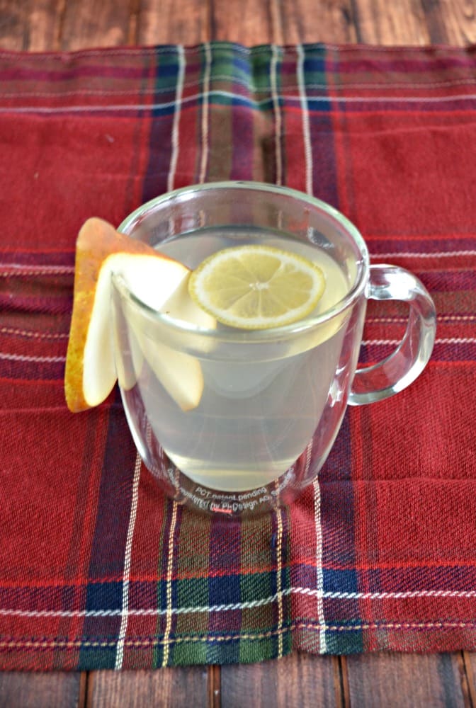 When winter has you down sip on this Pear Lemon Hot Toddy!
