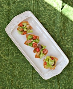 Looking for a quick and healthy appetizer? Try these Caesar Salad Wonton Cups!