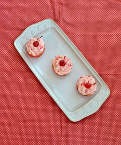 Need a tasty cupcakes that semi-homemade? We love these Cherry Cupcakes with Cherry Vanilla Frosting!