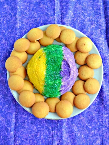 Grab a cookie and dunk into this delicious King Cake Cheese Ball!