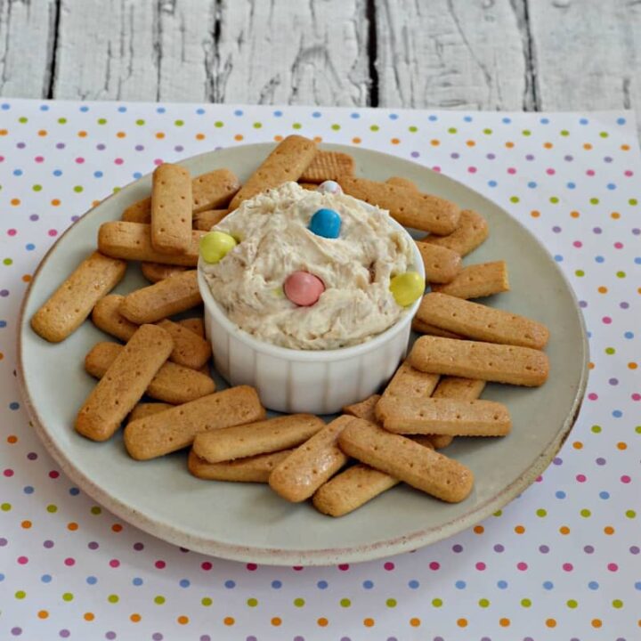 Guests will love this simple Easter Malted Milk Dip served with cookies and graham crackers.