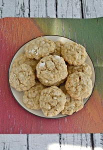 I'm in love with these soft and chewy Grandma's Oatmeal Cookies!
