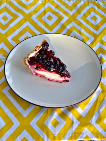 Take a bite out of this bright Blueberry Lemon Cream Pie!