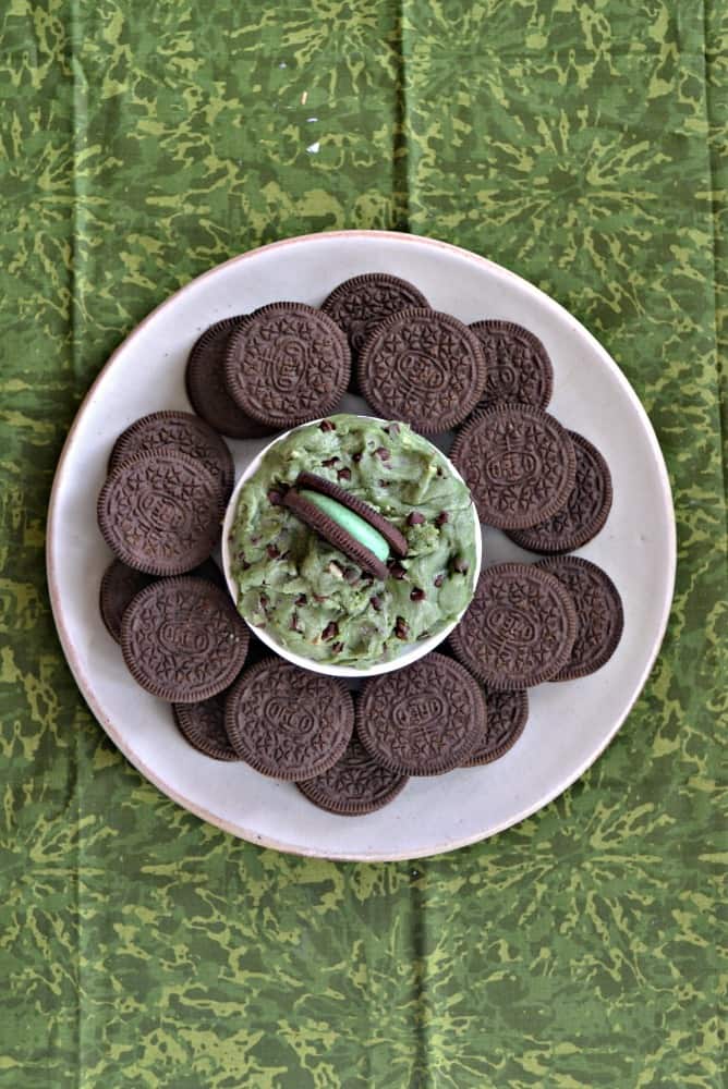Mint Chocolate Chip Cookie Dough Dip takes just a handful of ingredients and 5 mintues to make!