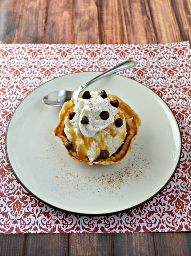 Looking for a tasty edible bowl for ice cream? You've got to try these awesome Pizzelle Sundae Bowls filled with ice cream and your favorite toppings.