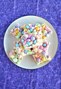 Looking for a fun and colorful Easter dessert? Try these awesome Spring Confetti Cookie Bars!