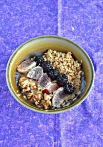 Looking for a great make ahead brunch? Try these tasty Blackberry Orange Oatmeal Bowls!