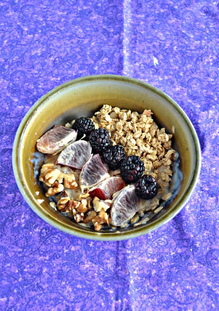 Looking for a great make ahead brunch? Try these tasty Blackberry Orange Oatmeal Bowls!