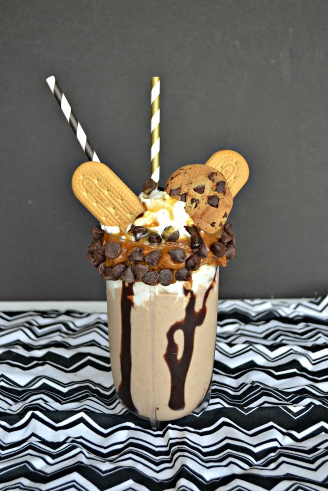 What kid wouldn't want to sip on this delicious Cookies and Milk Monster Milkshake!?