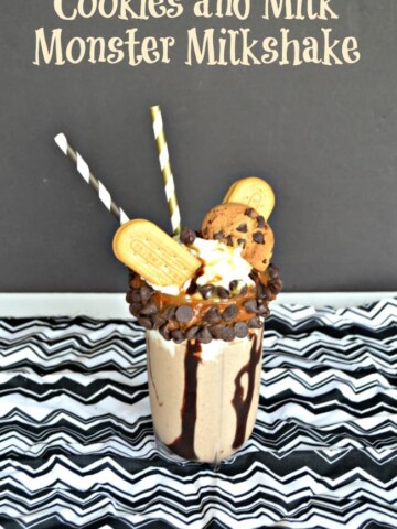 Love cookies and ice cream? Now you can have both with my amazing Cookies and Milk Monster Milkshake recipe!