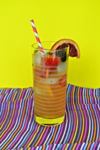 Want the delicious fruity flavor of sangria without the alcohol? Check out my flavorful and refreshing Iced Tea Sangria!