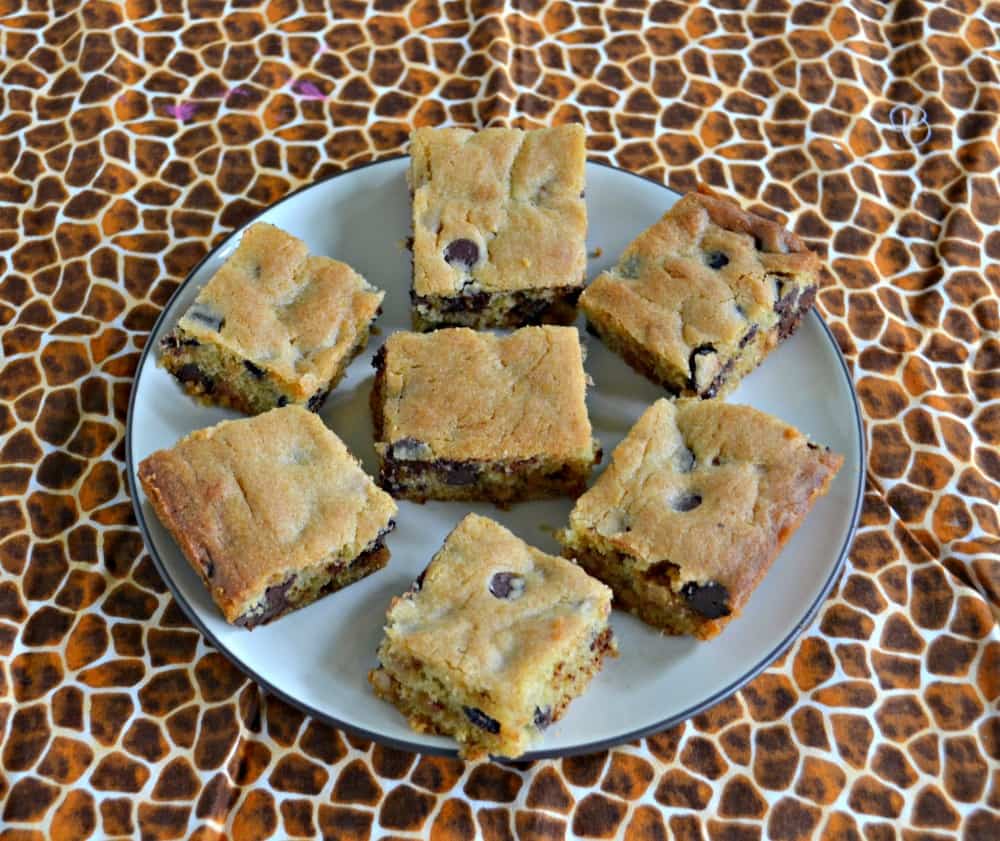 It's back to school time and these Salted Caramel Chocolate Chip Cookie Bars are easy to make and kids love them!