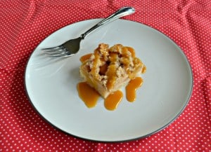 Looking for a tasty fall recipe? Check out these Caramel Apple Pie Bars!