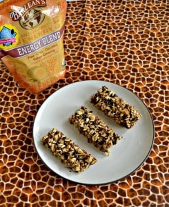 These Chewy Chocolate Chip Granola Bars are great for breakfast or snack time!
