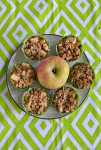 Fall calls for a batch of these tasty Apple Oatmeal Cups!