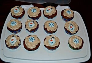 Love these fun Gingerbread Cupcakes!