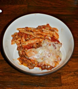 Looking for a hearty and delicious pasta dish? Try this tasty Baked Ziti with Meat Sauce!
